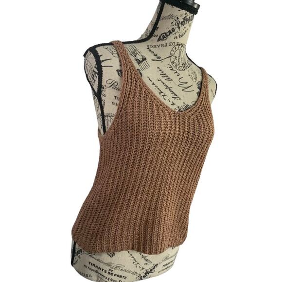 Moon & Madison Crocheted Tank Top Cropped V-neck Coco Brown Light women’s small - Picture 4 of 9